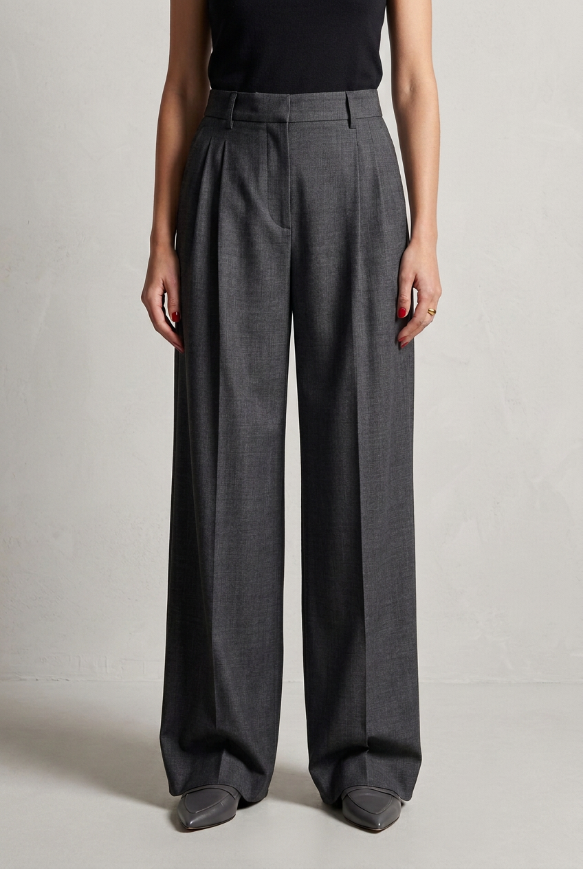 Pantalone indossato con grigio più scuro